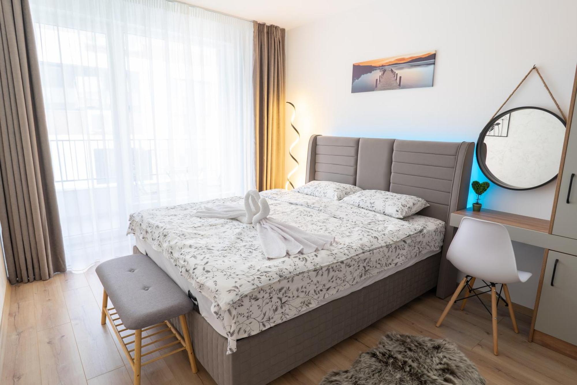 New Modern & Cozy Apartment With Free Parking Varna Bagian luar foto